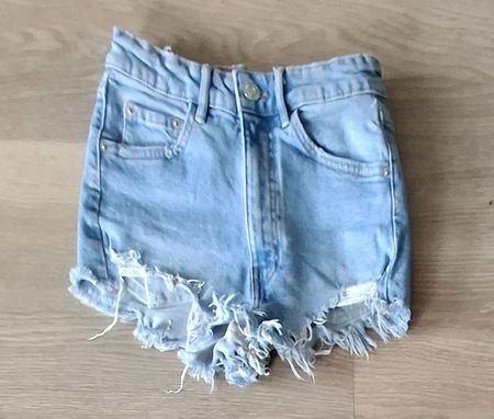 2116SE – Short Zara – EUR-32 (XXS)
