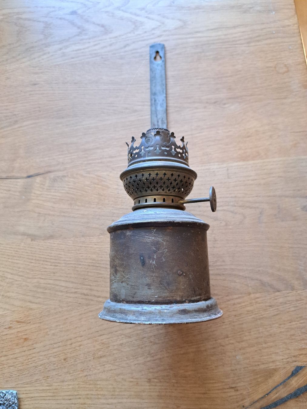 Lampade: Alte Petroleumlampe / Wandlampe, Vintage – Usato da Pratteln venduto da mab_f2fz 2