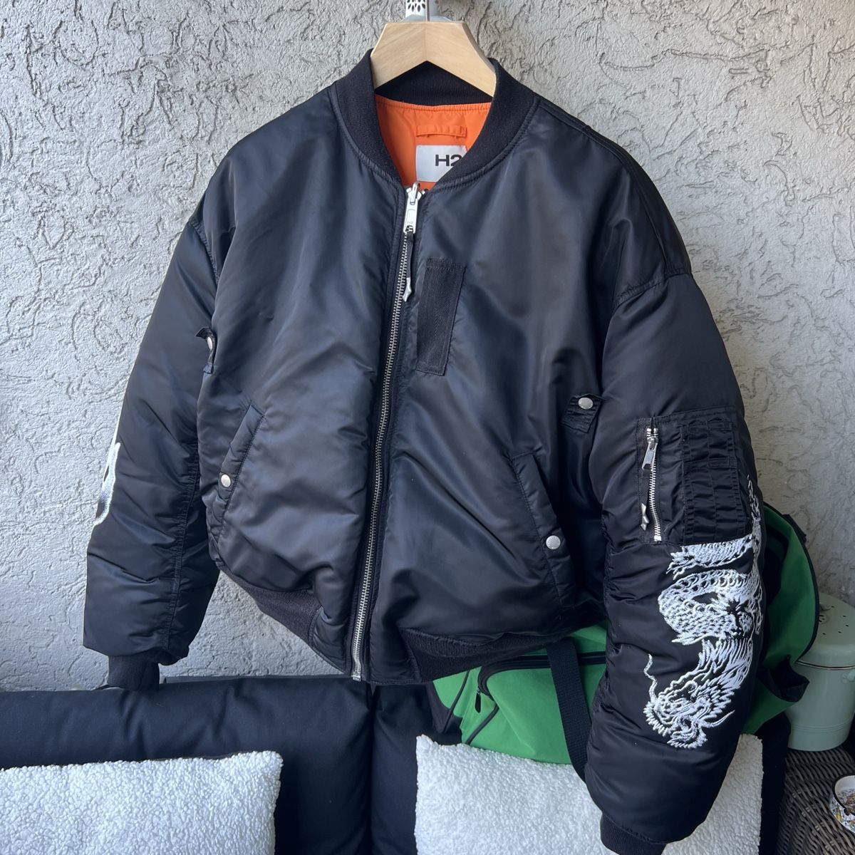 H&M Giacche: Heron Preston H2 (H&M) bomber jacket – Nuovo (secondo la descrizione) da Basel venduto da Ili_Snp8