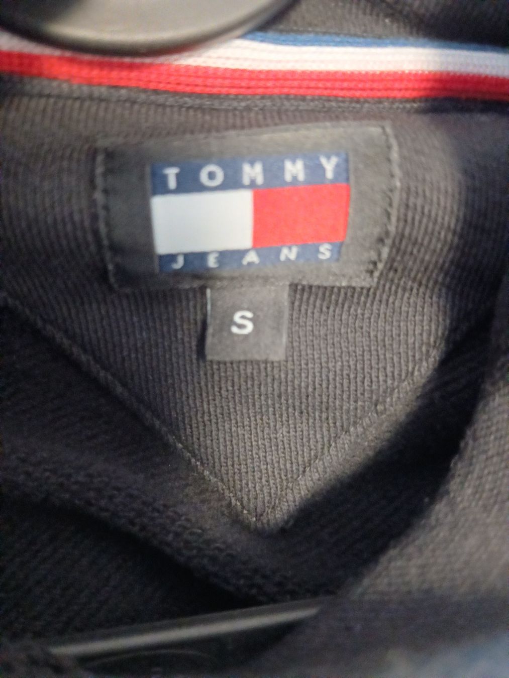 Tommy Hilfiger Pullover & Sweatshirts: !!! Tommy Jeans Kapuzenpullover Gr. S !!! – Gebraucht aus Reinach BL von Ibizo69 2
