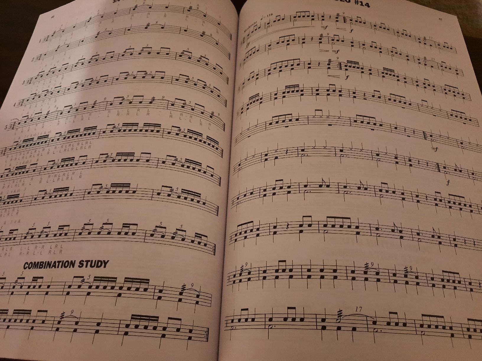 Strumenti musicali: SCHLAGZEUG- SNARE LEHRBUCH: ALFREDS DRUMMETHOD USA – Nuovo (secondo la descrizione) da Zofingen venduto da Tinpan 1