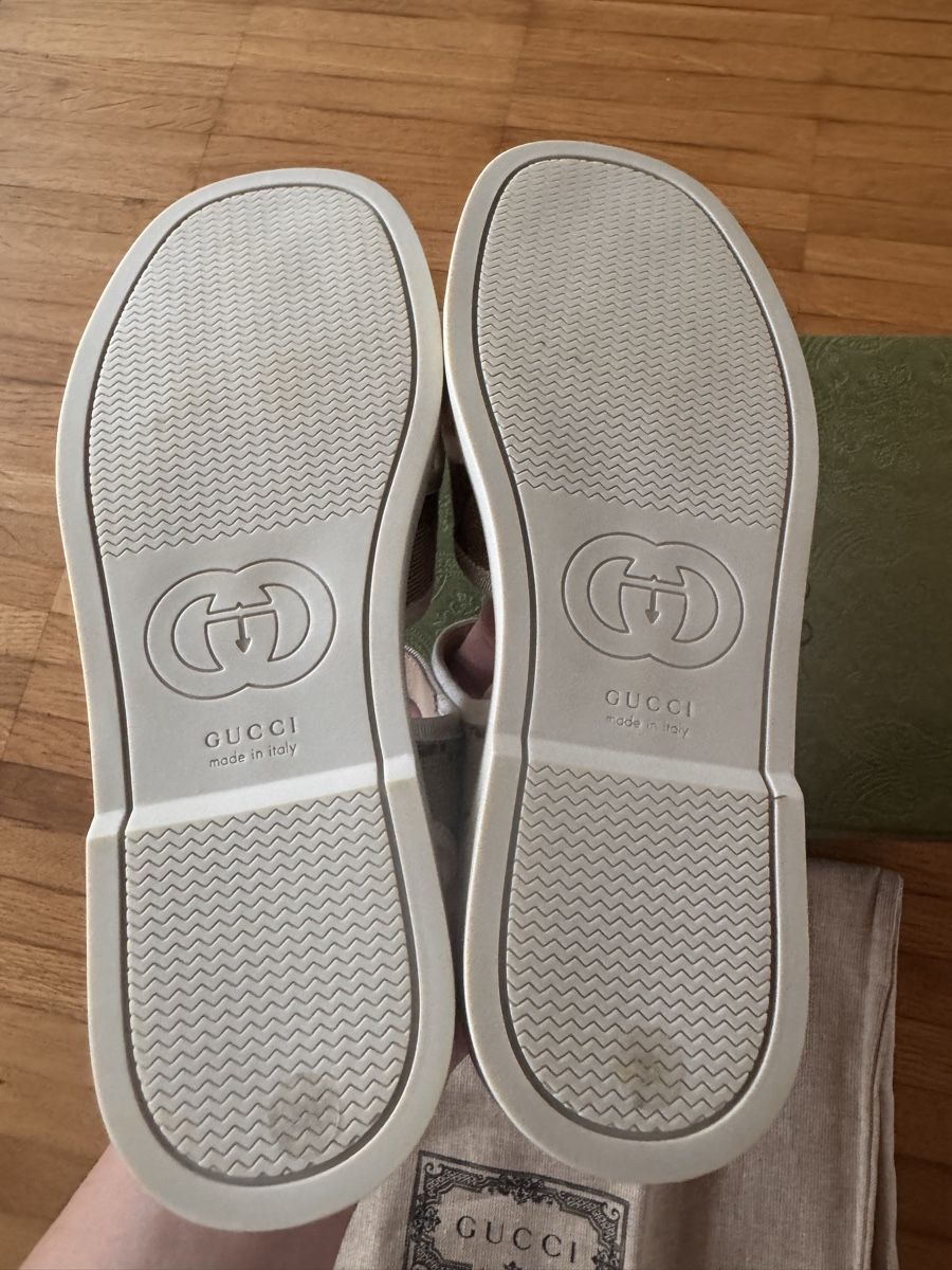 Gucci Chaussures garçon: Gucci GG canvas Kinder Sandale Gr.33 – Neuf avec emballage d'origine à Pfäffikon SZ par EMMA0111 3