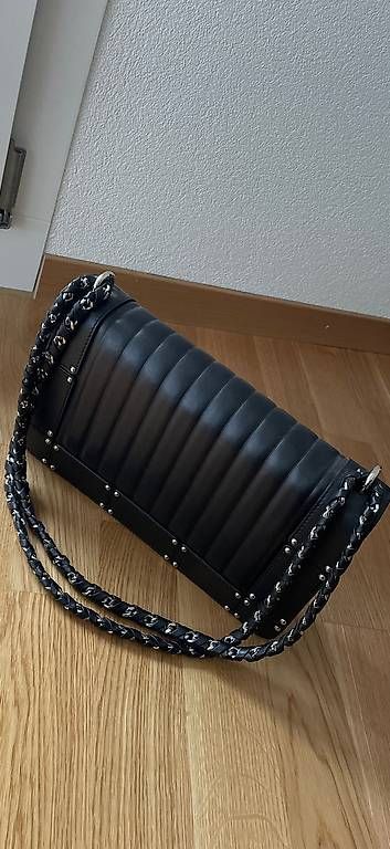 Moschino Borse: Moschino Tasche – Usato da Kehrsatz venduto da apu_99vb 1