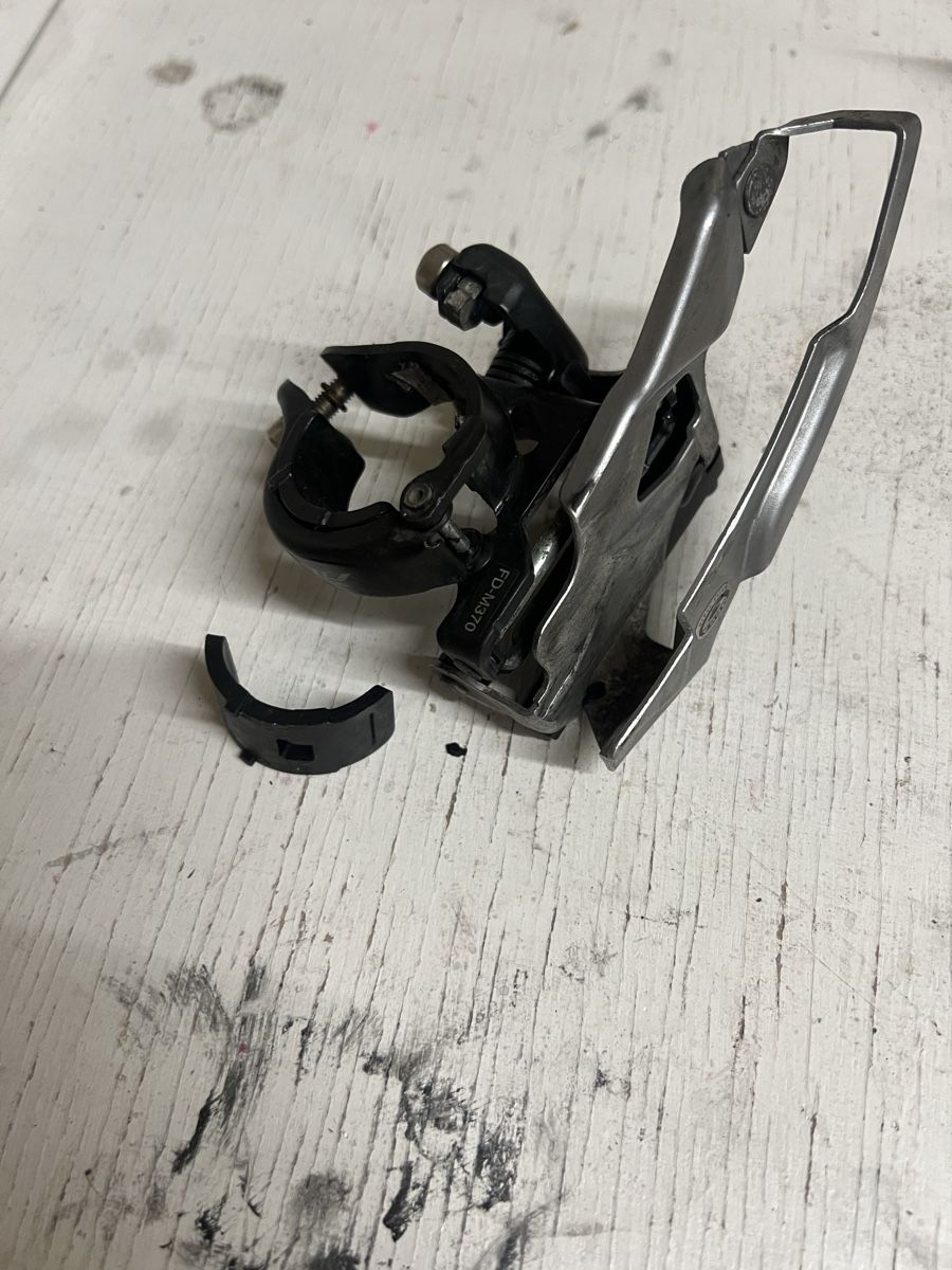 Shimano Pezzi di ricambio: Shimano Altus 3x9 Schaltung – Usato da Basel venduto da bre_8mdj 3