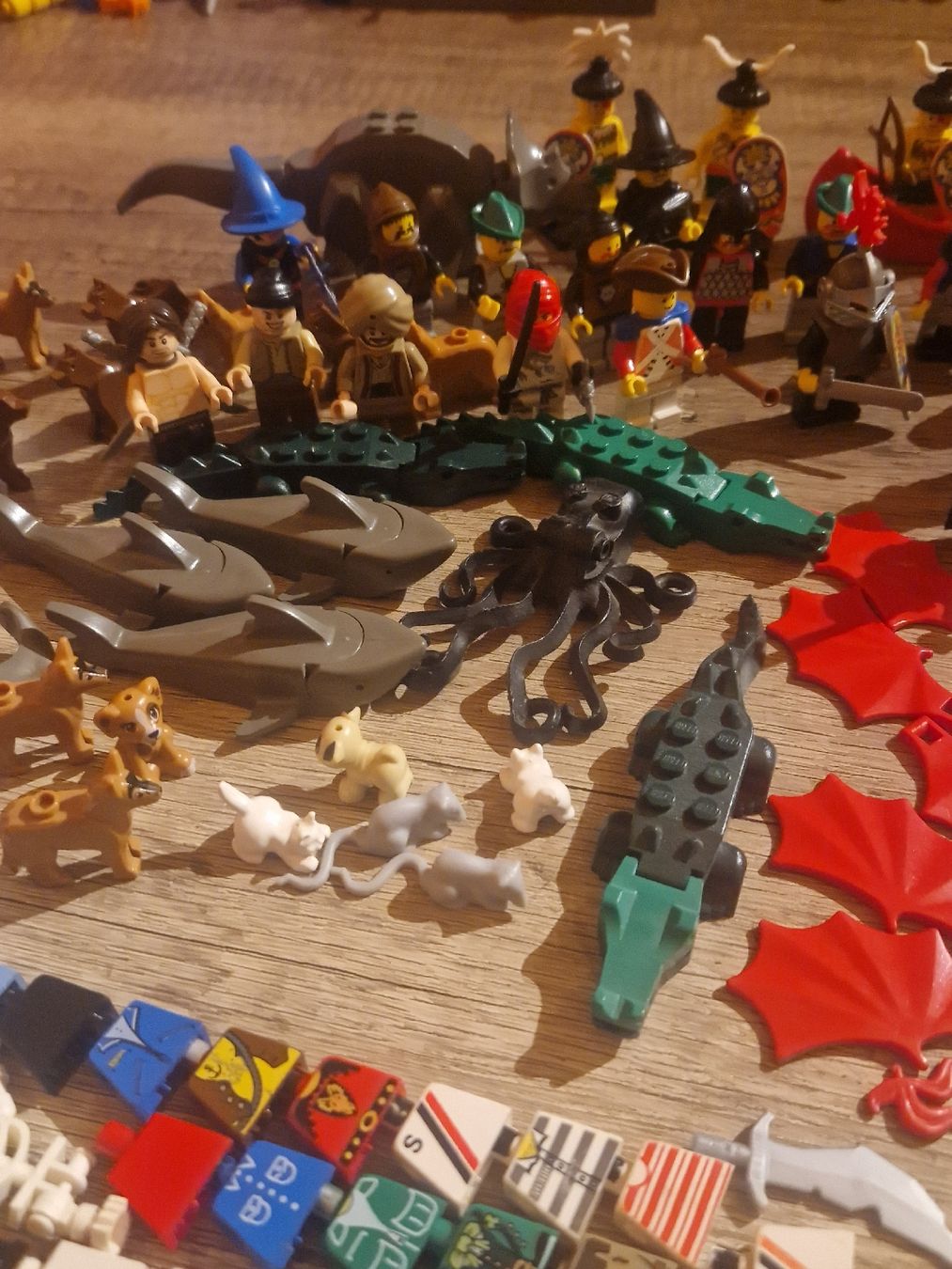 Lego Kit di costruzioni: Lego Figuren Sammlung – Usato da Eschenbach SG venduto da and_rq76 1