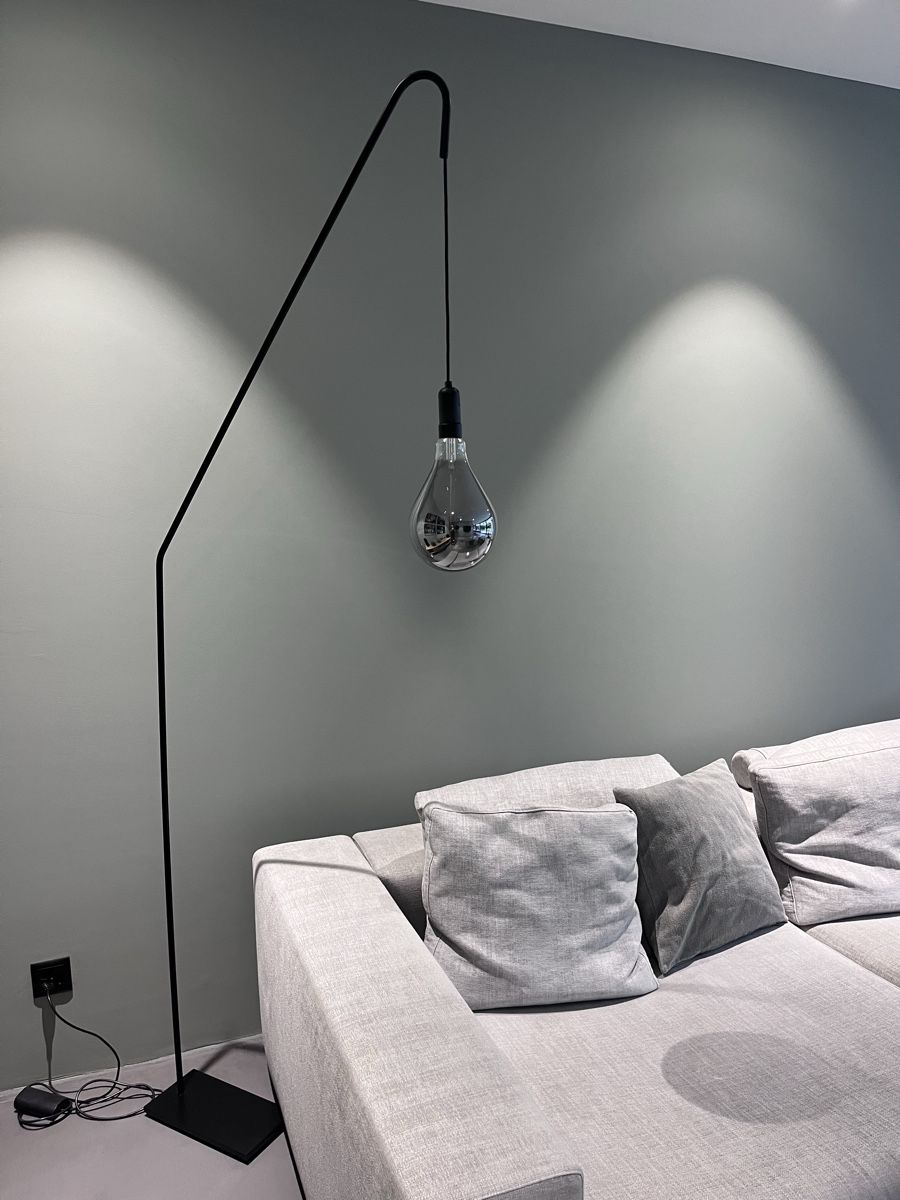 Lampade: Designerleuchte Mobitare, schwarz, neuwertig – Nuovo (secondo la descrizione) da Brütten venduto da Raphaelswiss