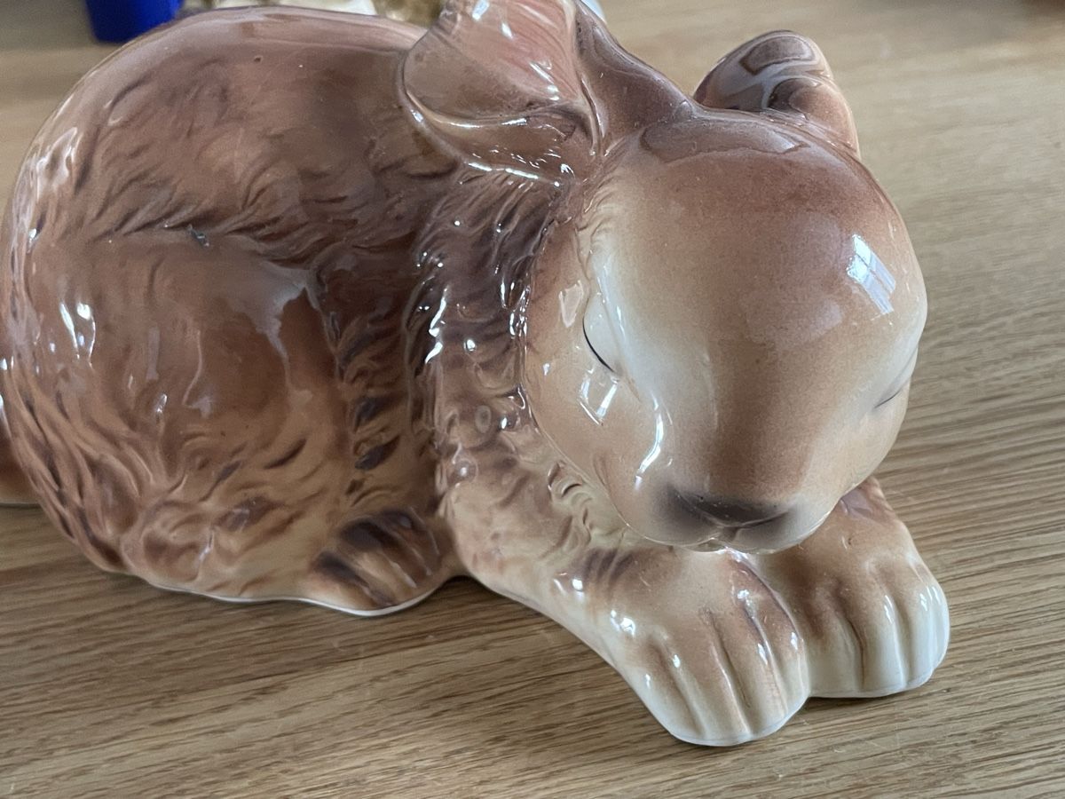 Statuette: Porzellanhase – Usato da Goldach venduto da matthiaseggenberger