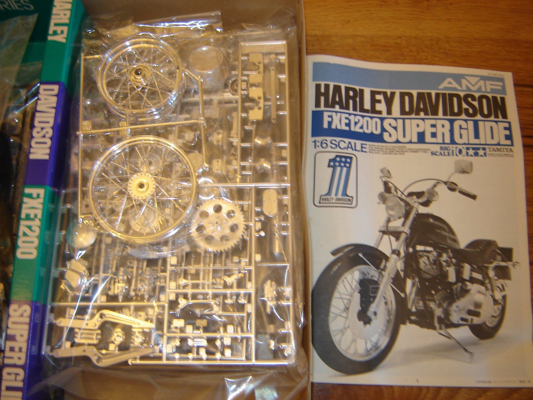 Tamiya Kit di modellismo & Modellini statici: Harley Davidson FXE 1200 Super Glide 1:6 Tamiya – Nuovo (secondo la descrizione) da Allenwinden venduto da Wm26 2