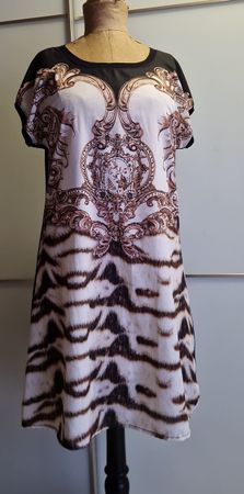 Elegantes Sommerkleid mit speziellem Muster, Grösse S/M
