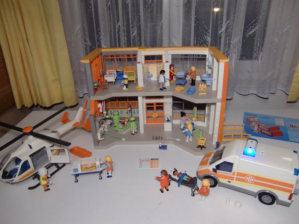 Playmobil Kinderklinik / Spital + Heli + Krankenauto + EXTRA Kaufen