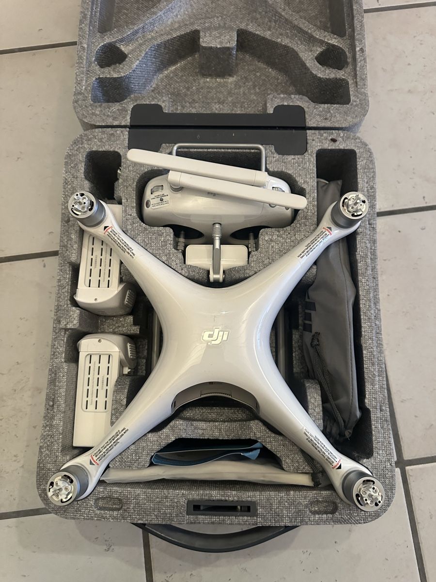 DJI RC Kits de montage: Drohne Pantom 4 – D'occasion à Birrwil par Hollhan1