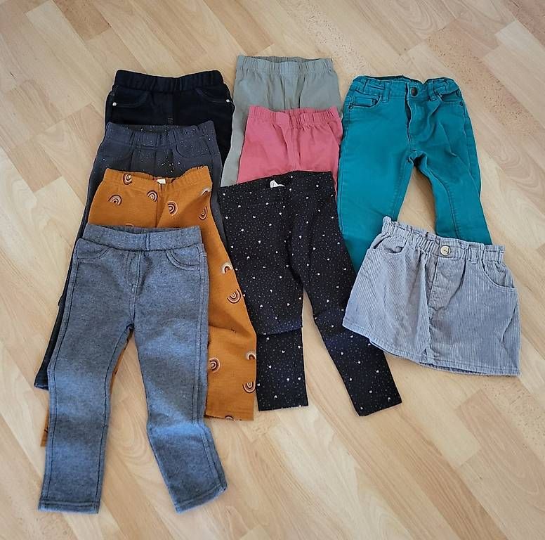 Lotti & Set di vestiti: Grosses Mädchen-Kleiderpaket 98 – Usato da Muolen venduto da Simi897 1