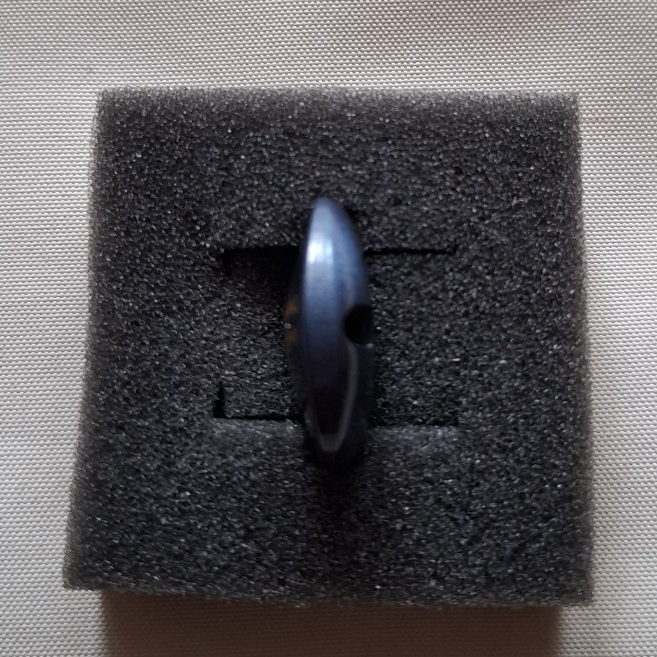 Bottoni: 1 Knopf schwarz/ blau, 29 mm. – Usato da Dietikon venduto da Hirschkopf 3