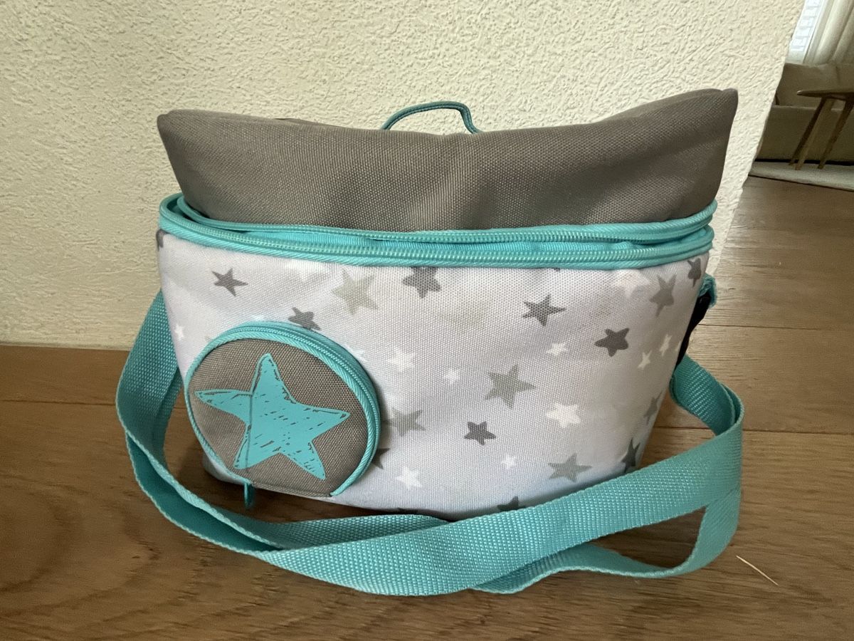 Tonies Spielzeuge: Tonie Box hellblau mit Ladekabel und Tasche – Gebraucht aus Dierikon von nido3 3