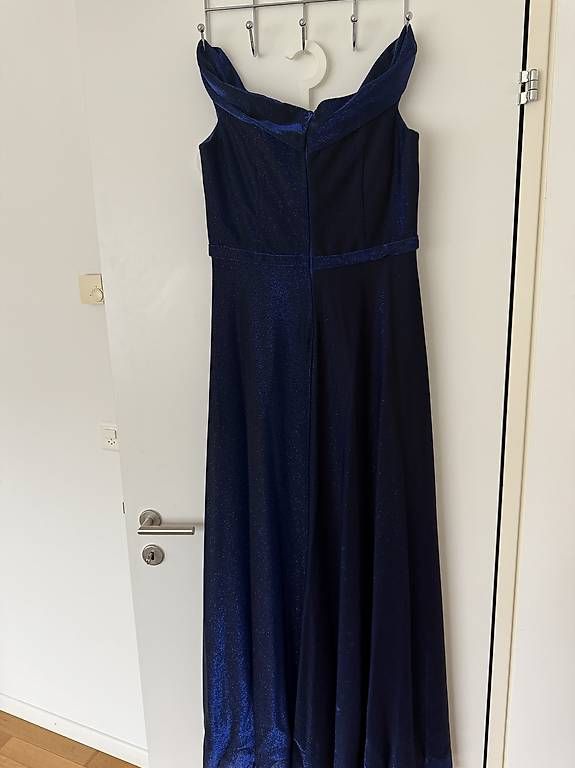 Robes: Abendkleid – D'occasion à Wettingen par tur_2nqw