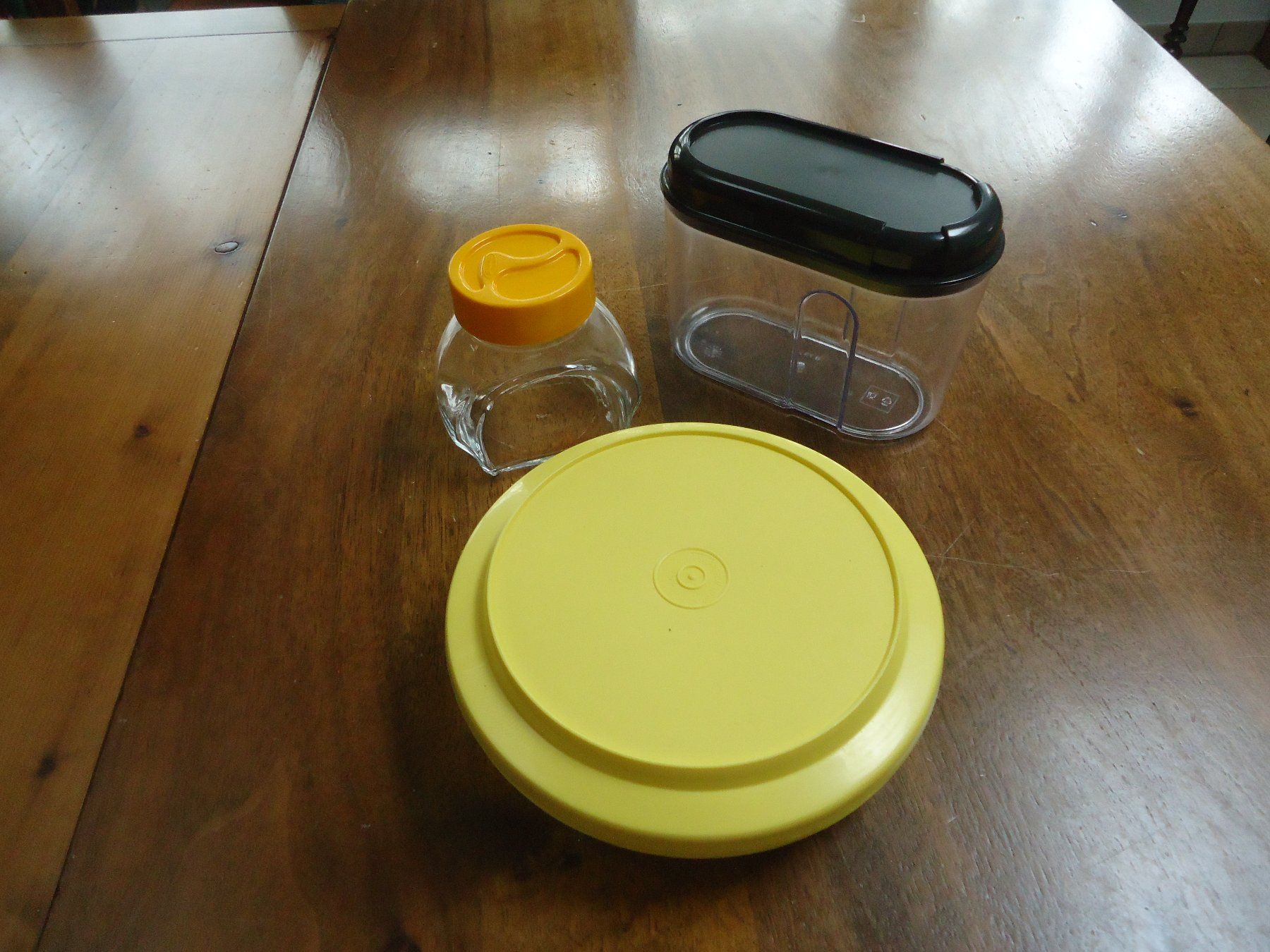 Tupperware Contenitori & Simili: Boîtes et bocal - 3 pces – Usato da Vessy venduto da mafabe