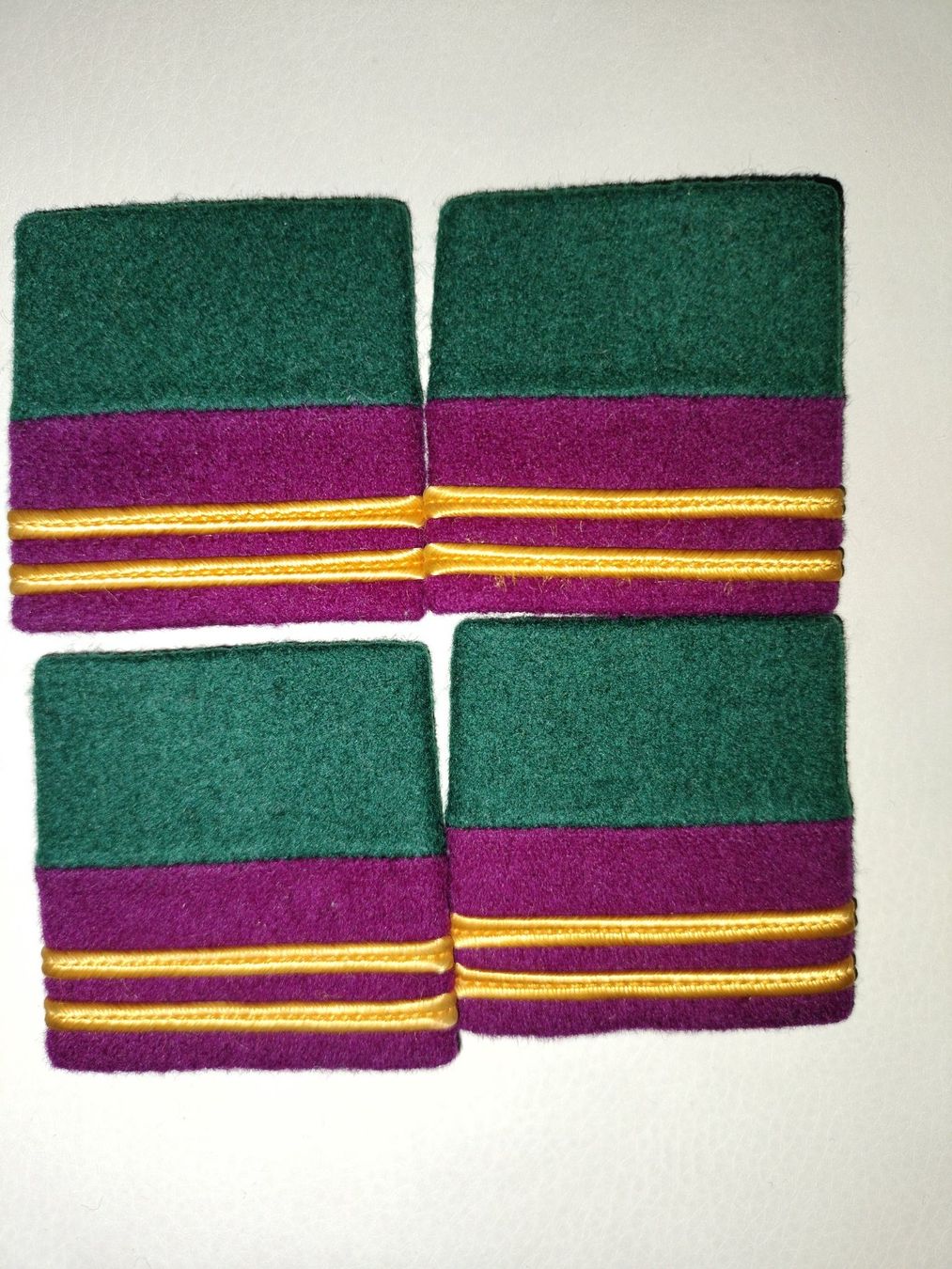 Schweizer Armee Uniformen: Schweizer Armee Militär Uniform Schulterpatten – Gebraucht aus Schwanden Sigrisw von cadieux71