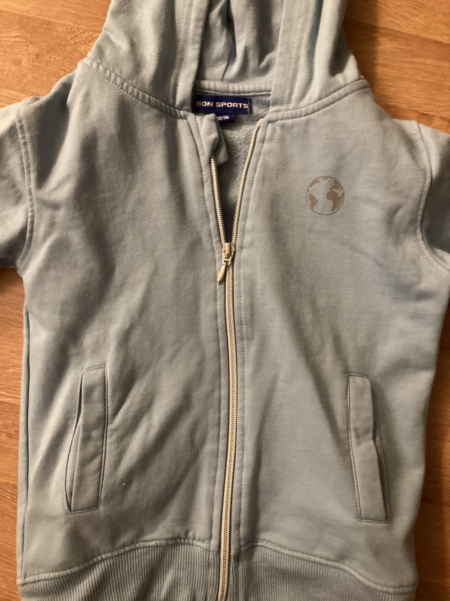 Vestes & Manteaux: Sweatjacke Gr. 110/116 – D'occasion à Emmenbrücke par JJ_89 2