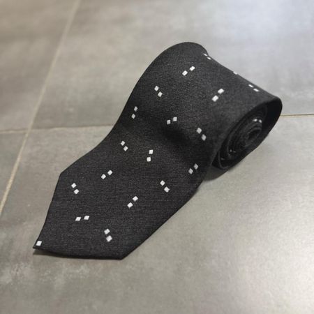 Giorgio Armani Silk Tie – Designer Classic 🖤