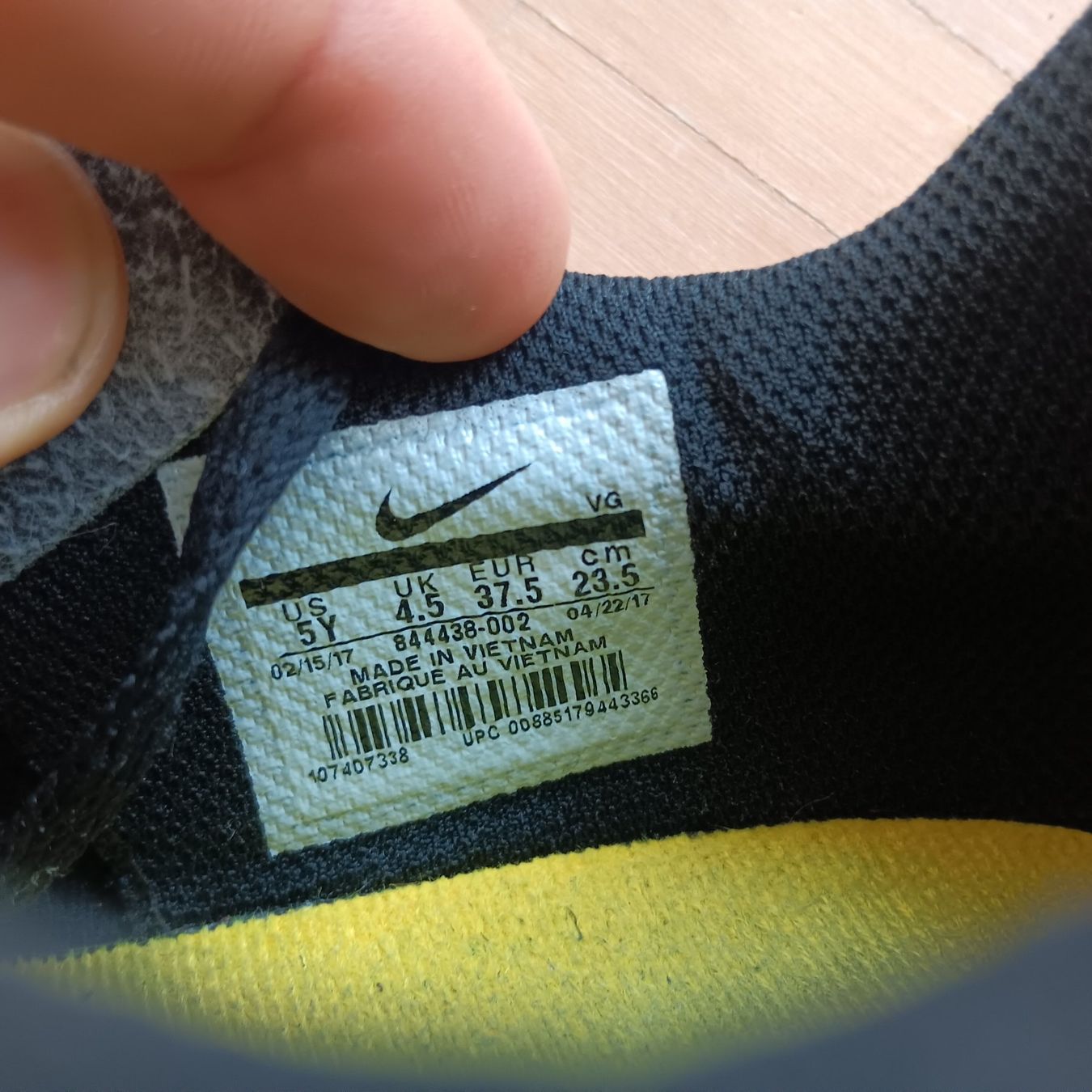 Nike Scarpe per ragazzi: Turnschuhe Nike Grösse 37.5 – Usato da Winterthur venduto da Maetthi20 2