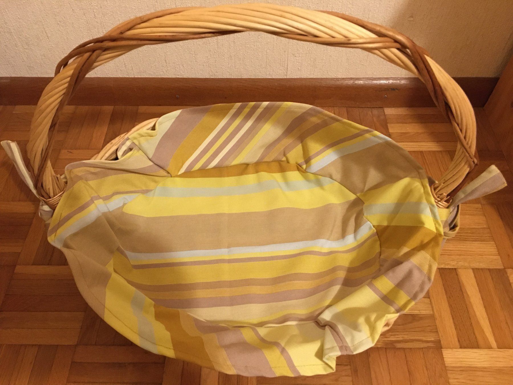 Altro per la casa: Panier en osier – Usato da La Tour-de-Peilz venduto da Halltal