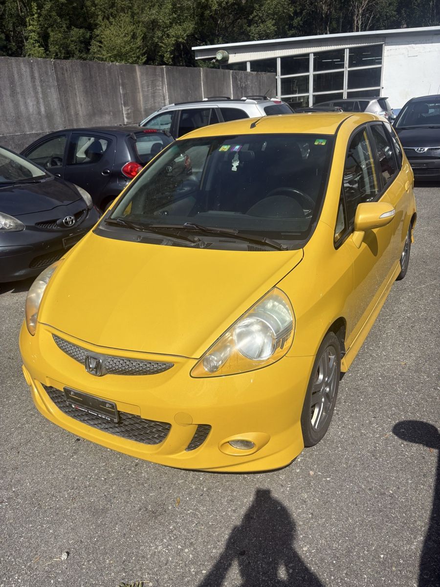 Honda Automobili: Honda Jazz 1.4i – Usato da Vernayaz venduto da jonvs