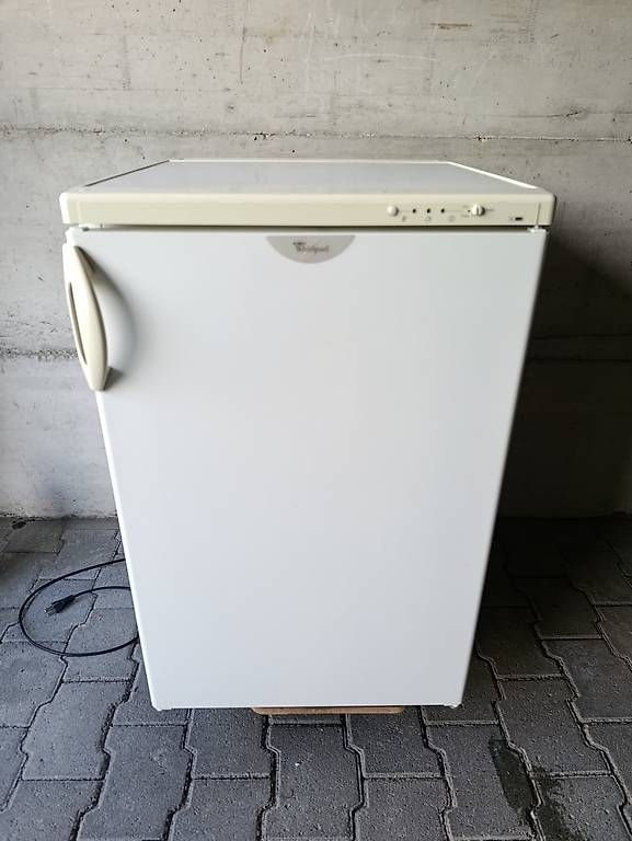 Congelatori: Congélateur bonne état  – Usato da Monthey venduto da Sws5 3