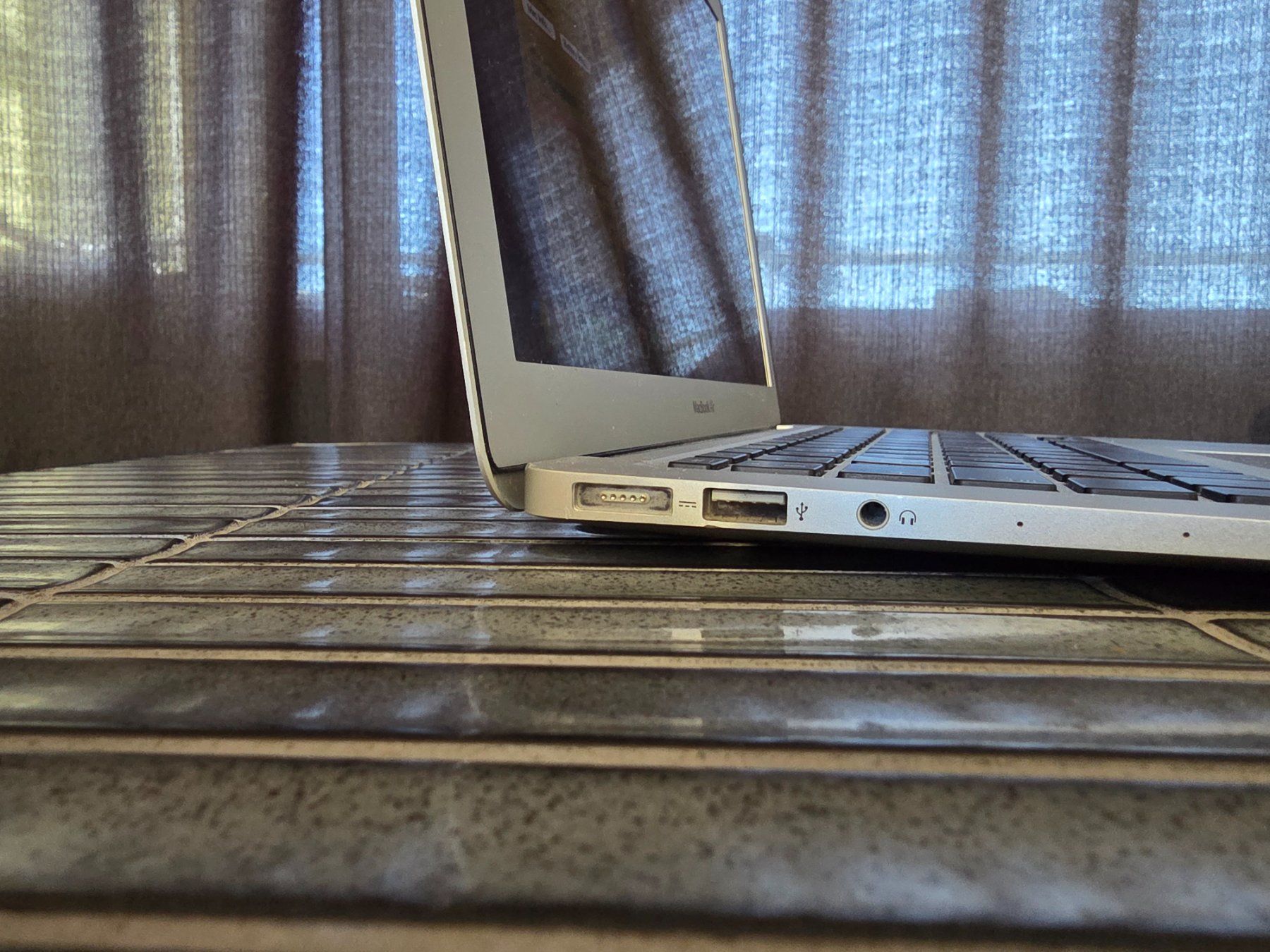 Apple Notebooks: Apple MacBook Air 2015 – Gebraucht aus Biberist von Volo28 3