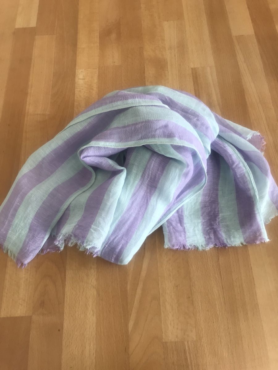 Esprit Foulard & Sciarpe: Esprit Foulard – Usato da Bern venduto da Joeschi