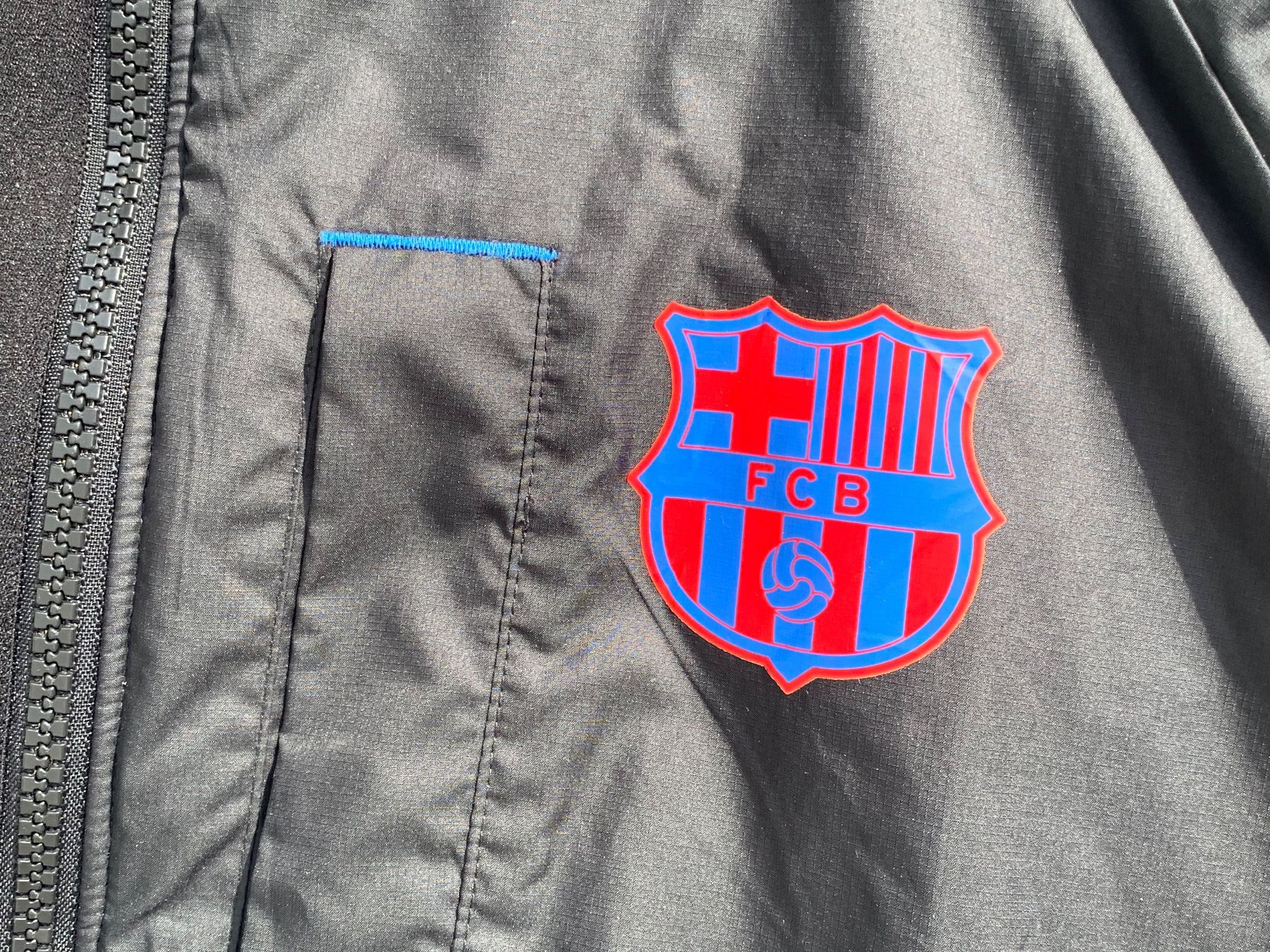 Nike Jacken: FC Barcelona Jacke Grösse L – Gebraucht aus Winterthur von Wusa01 1