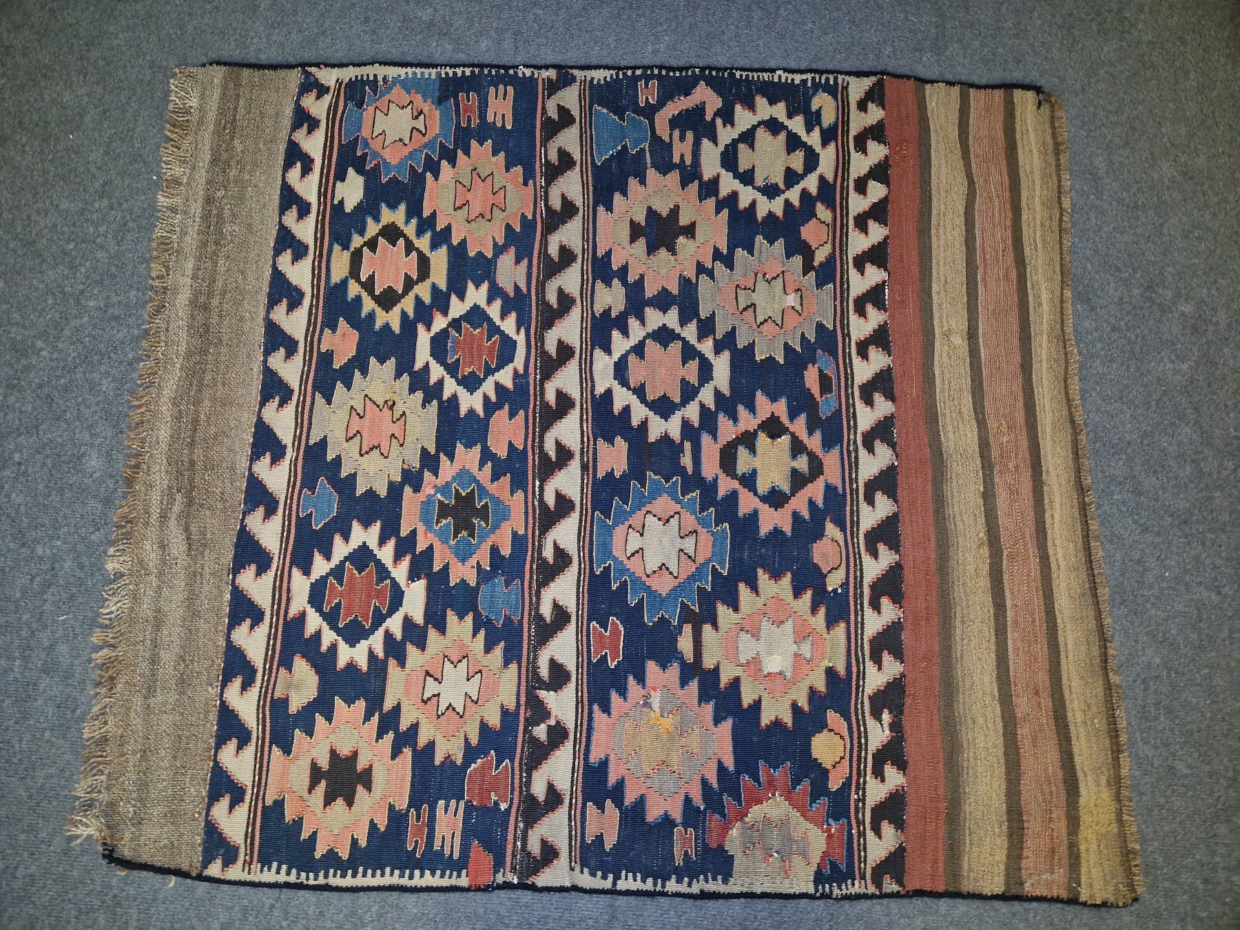 Tapis: antiker Teppich – D'occasion à Seedorf BE par Stibutz 1