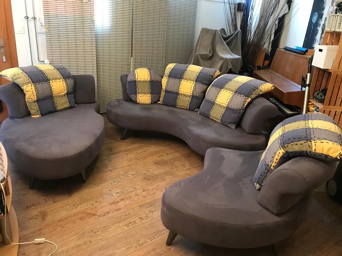 Divani: 3 teiliges Sofa mit Kissen – Usato da Ottikon venduto da larsmorf