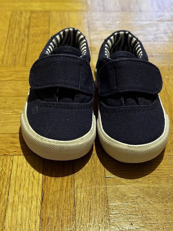 Schuhe für Jungen: Neue KinderschuheGrösse 19ungetragen – Gebraucht aus Basel von Vlad_ukr 1