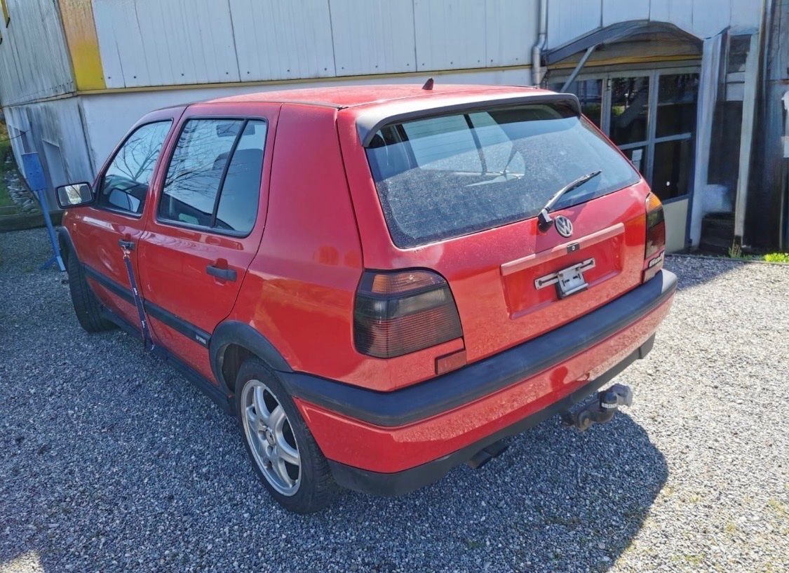 VW Autos: VW Golf VR6, ab Platz JG 1993., mit AHK. – Gebraucht aus Schänis von nik_f2wb 2