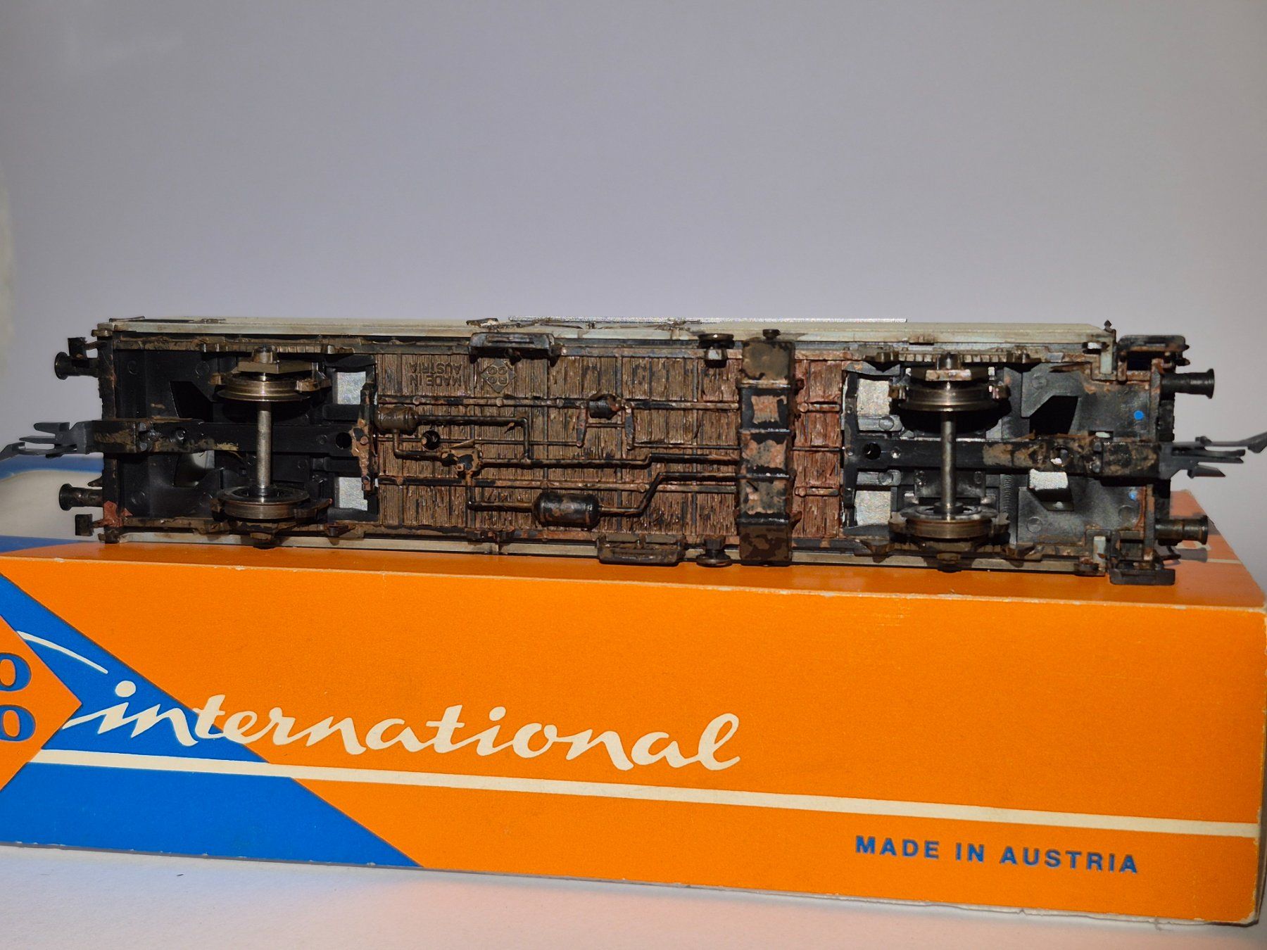 Roco Modellini di ferrovie: Roco Kühlwagen - Nr. 4339 der DB – Usato da Zürich venduto da Ricola_Citron 4