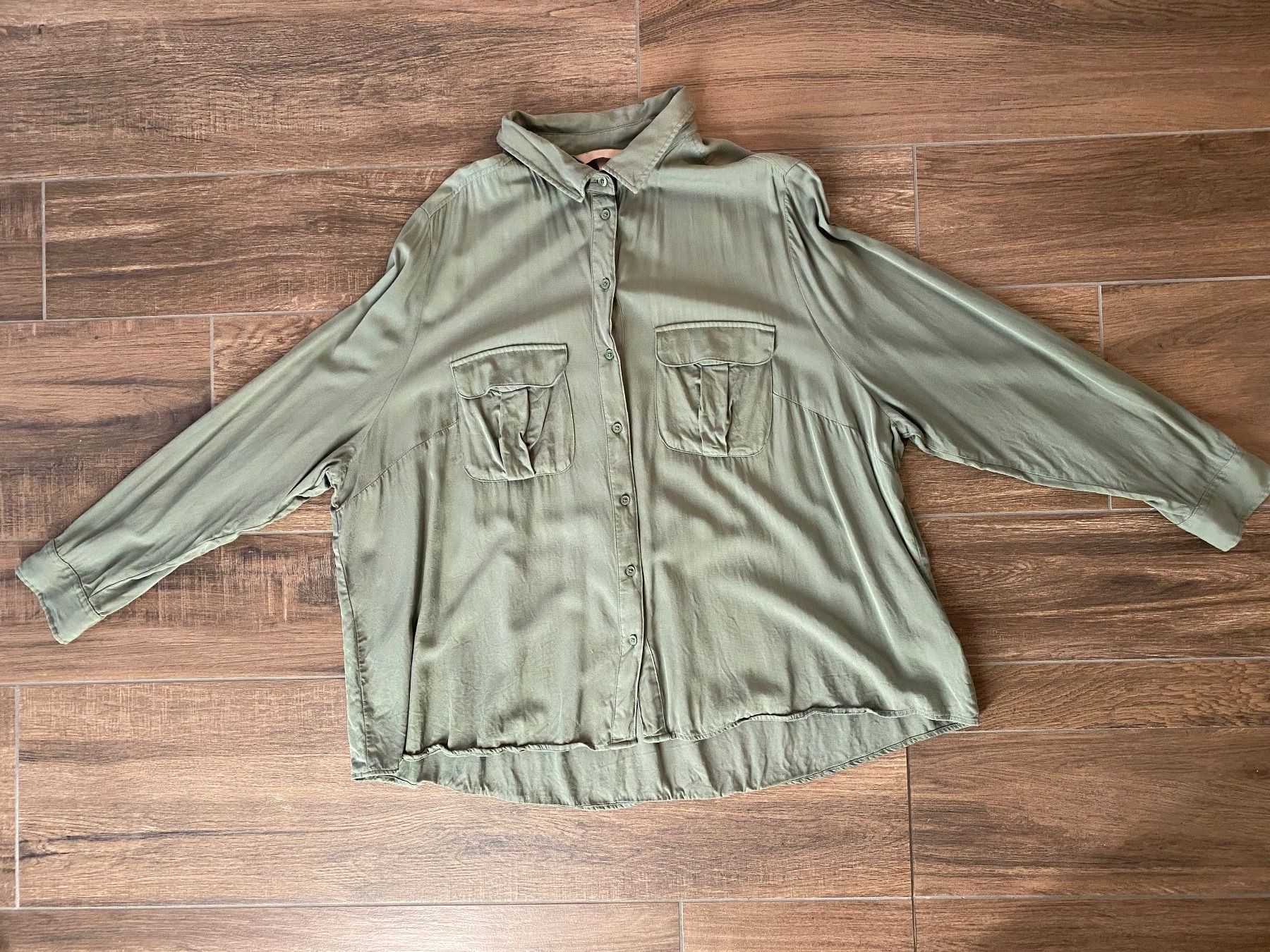 H&M Camicette: H&M Bluse langarm oliv Gr. 54 – Usato da Pratteln venduto da a23_j2gs 2