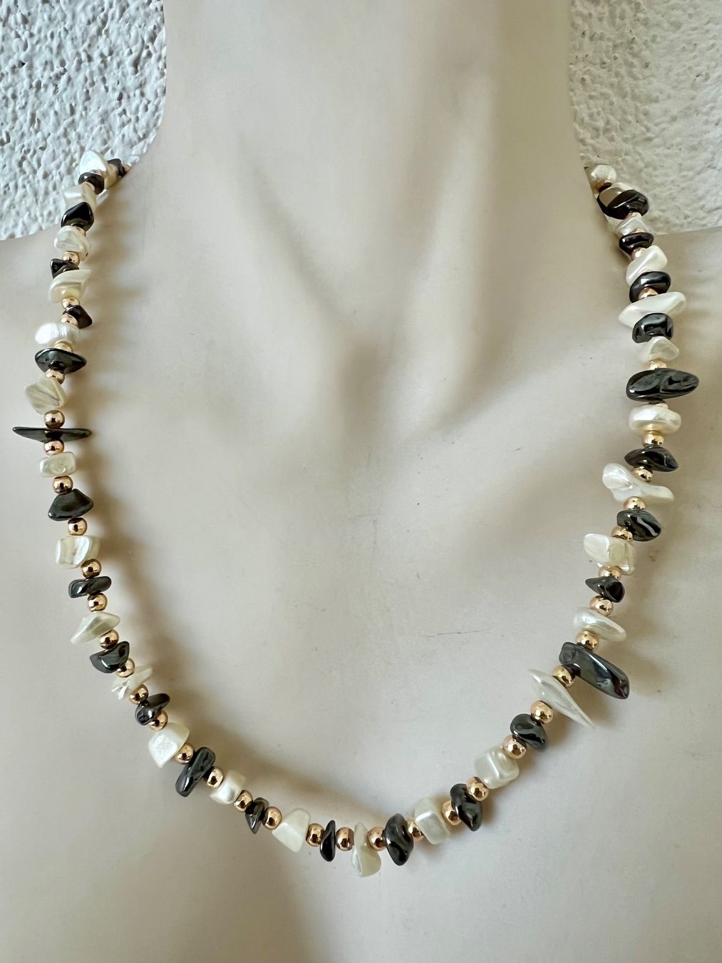 Altri gioielli: Echte Perlen & Hämatit - Edles Collier mit passendem Ring – Usato da Ruswil venduto da artbyhand 4