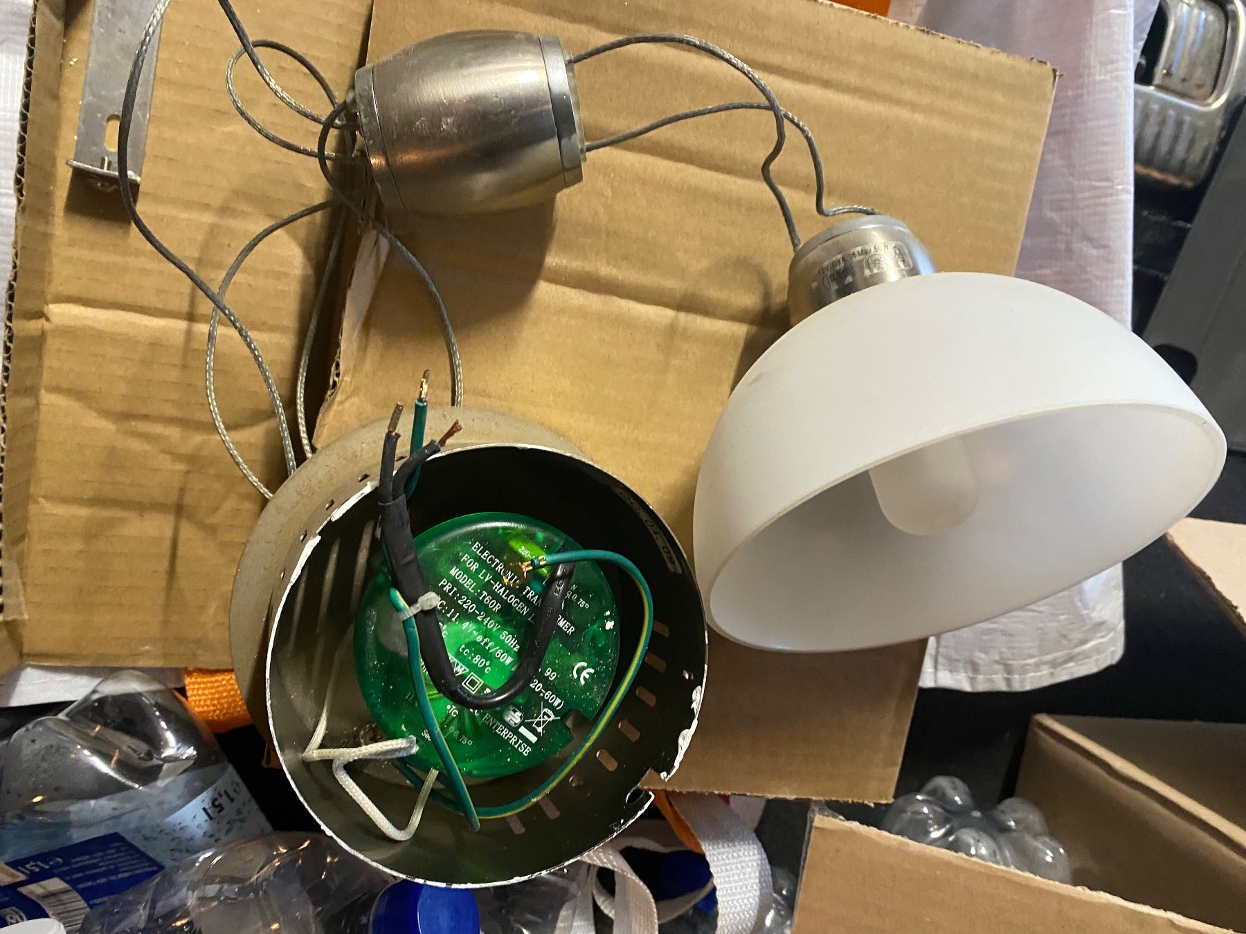 Lampadari & plafoniere: wunderschöne zierliche Deckenlampe weisses Glas – Usato da Abtwil SG venduto da steph61 3