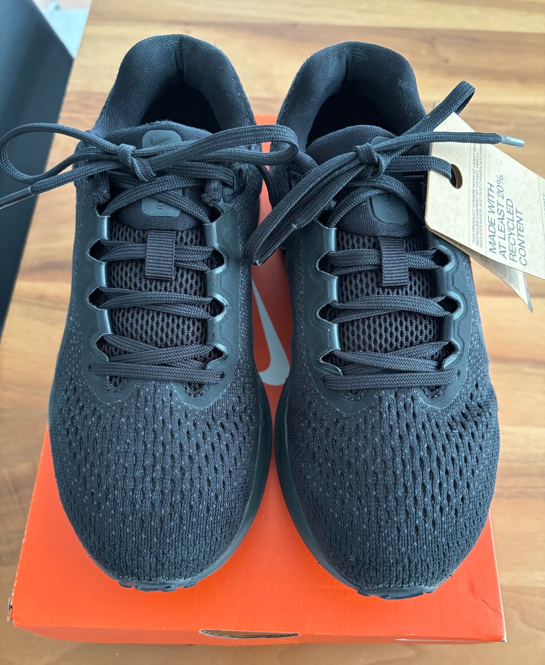 Nike Scarpe da uomo: Gr. 36 NIKE AIR WINFLO 11 BLACK/ANTHRACITE – Usato da Schinznach Dorf venduto da Soomone