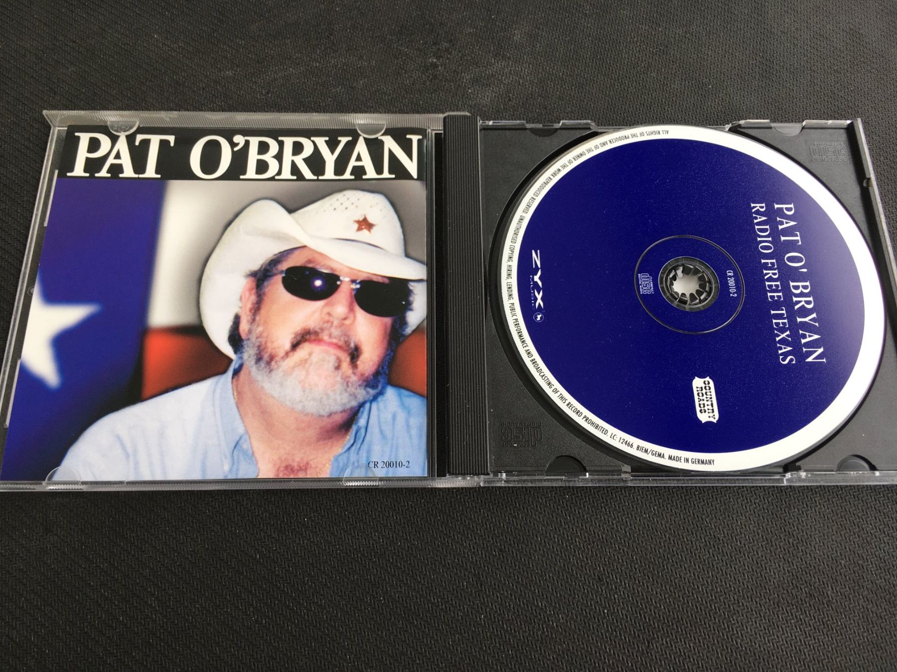 CD: Pat O'Bryan - Radio Free Texas -CD- – Usato da St.Gallen venduto da MedienJoe 1