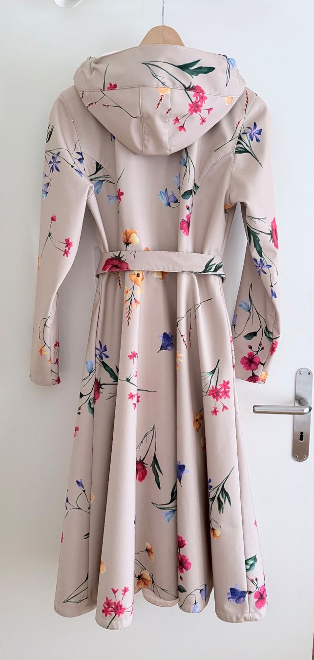 Rains Cappotti: RainSisters Regenmantel - Spring Bloom XS – Usato da Baden venduto da JellyMonster 5