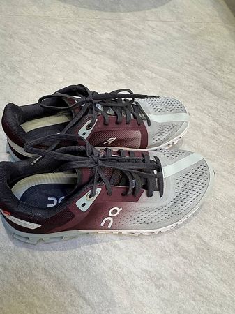 On Turnschuhe 37 violett pastellgrü