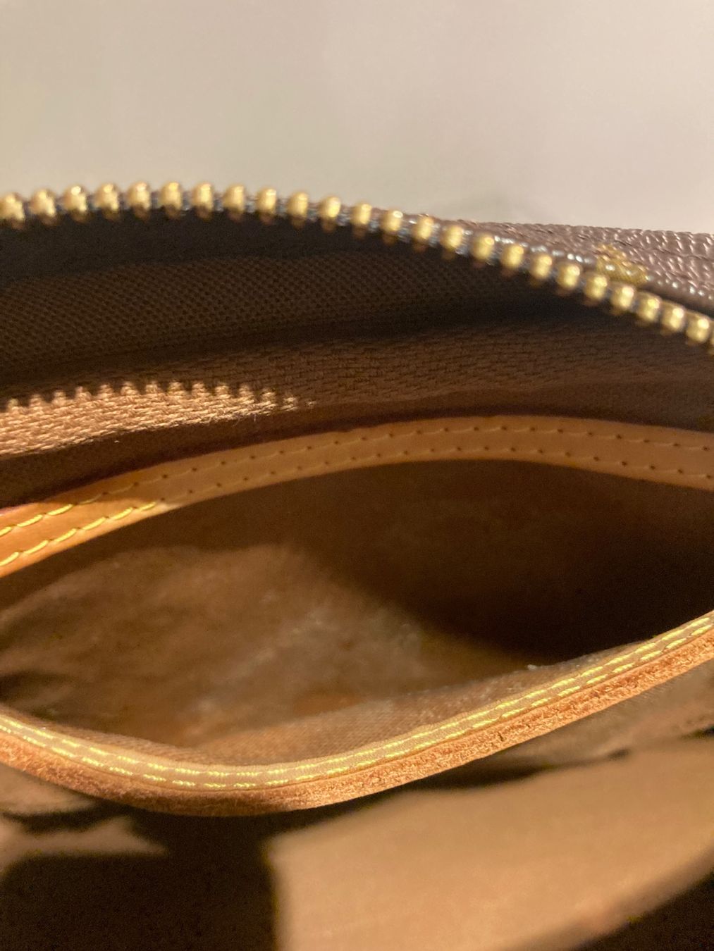 Louis Vuitton Borse da donna: Louis Vuitton  Montorgueil PM RARITAT. Mit QUITTUNG – Usato da Paradiso venduto da Kayakara 9