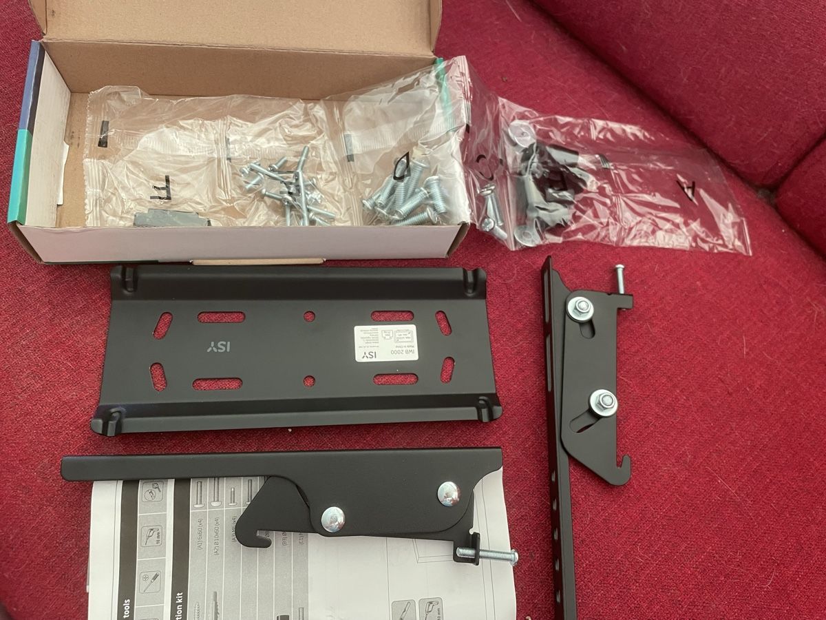 Supporti a parete: ISY TV Wandhalterung IWB 2000 48-122cm neu – Nuovo (secondo la descrizione) da Aarau Rohr venduto da keedom 2