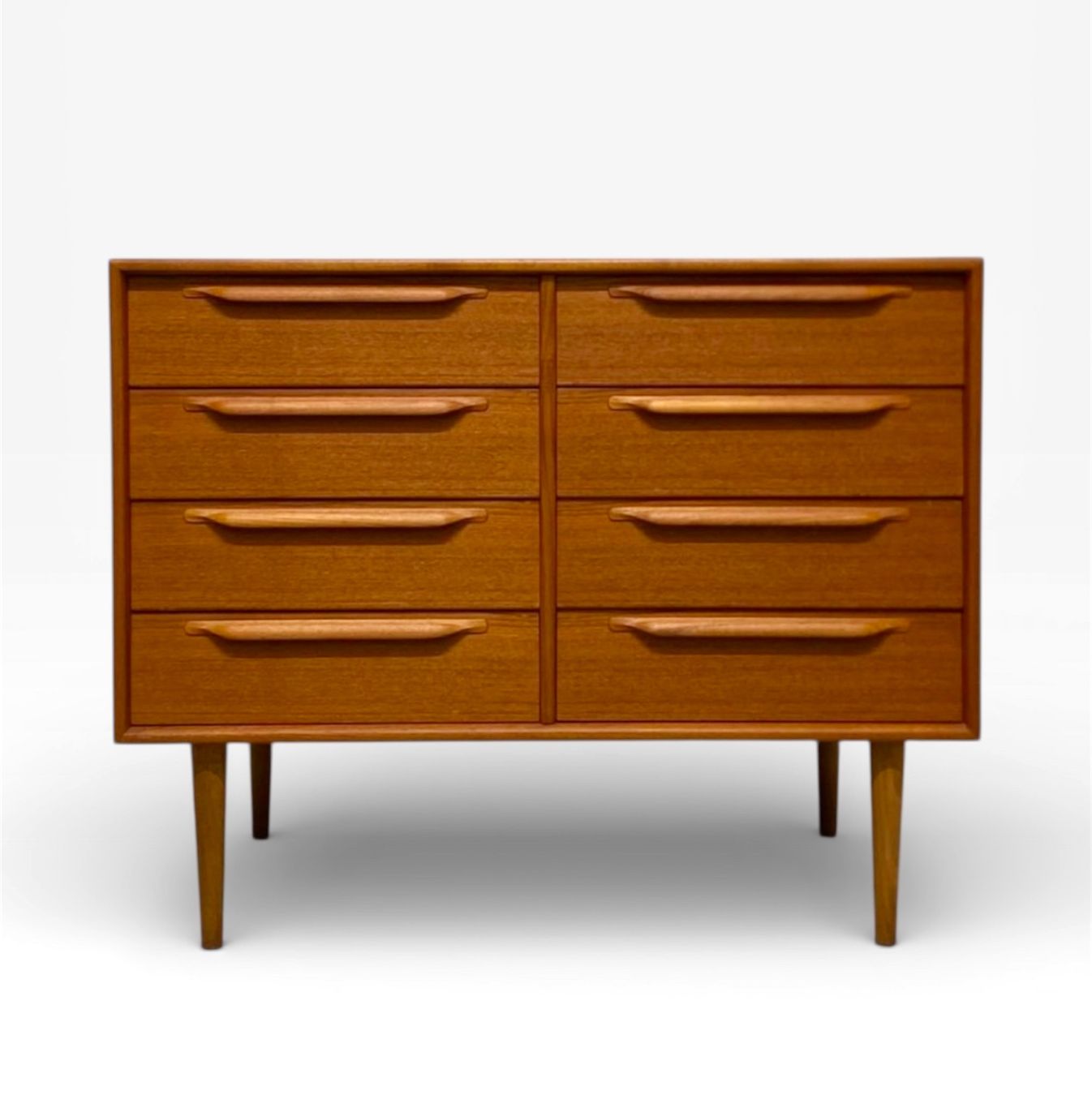 Cassettiere: Teak Kommode Riestenpatt Denmark MidCentury 60s – Usato da Basel venduto da MidMod20C