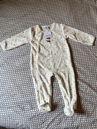 Brand new with tags ABSORBA velvet pyjamas 12m/74cm