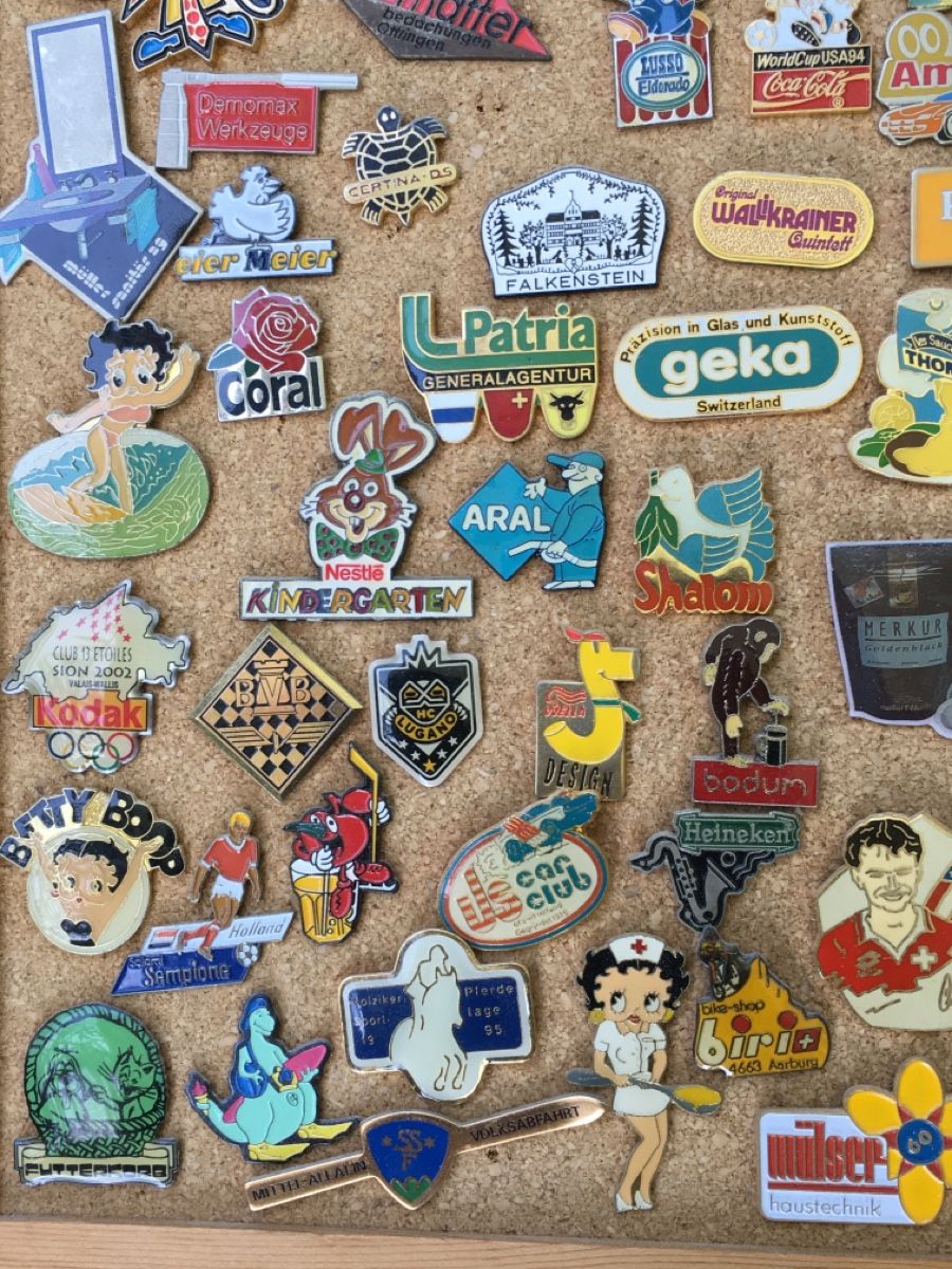 Plaketten & Abzeichen: Alte PIN - Sammlung (ca. 200 Stück) – Gebraucht aus Wangen b. Olten von Finolino28 7