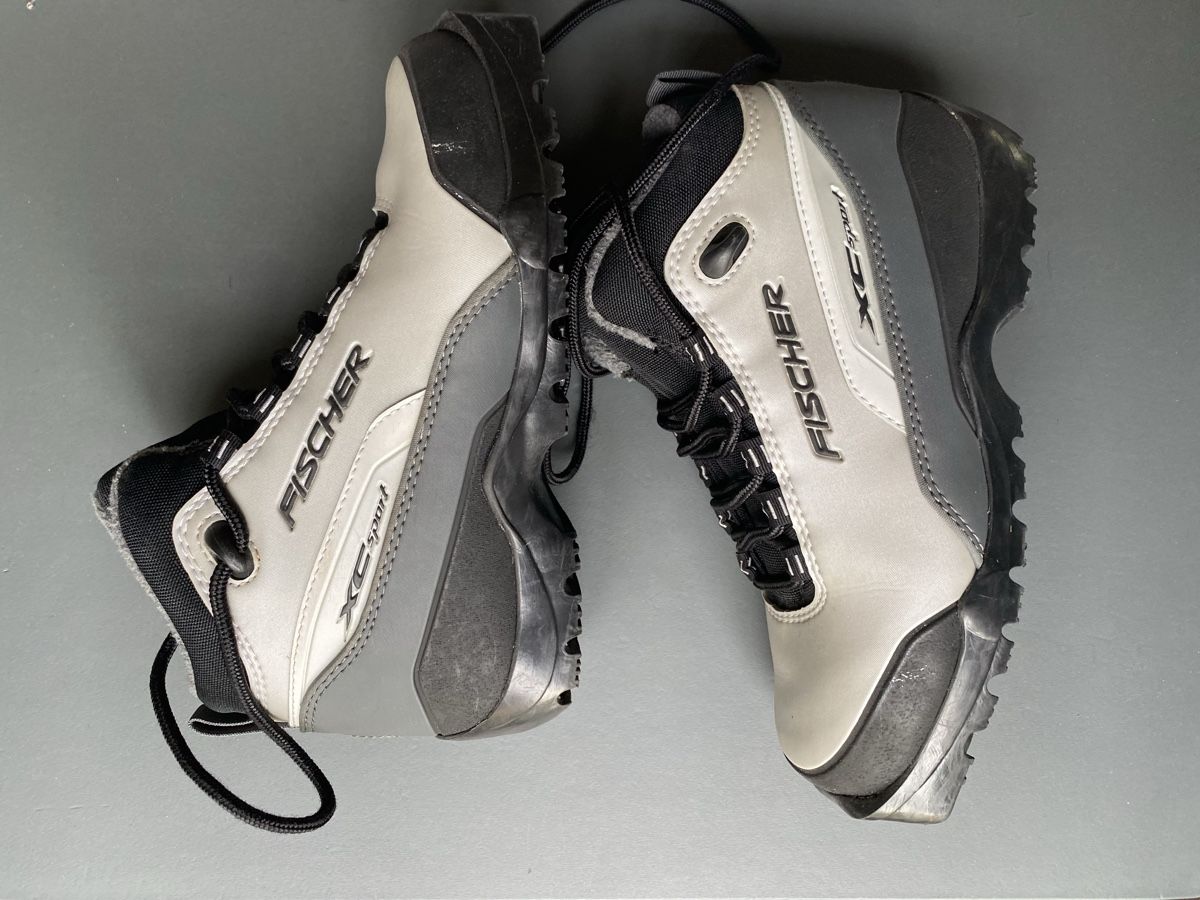 Fischer Scarpe da uomo: Langlauf Schuhe Fischer Gr 37 – Usato da Basel venduto da orki07 4