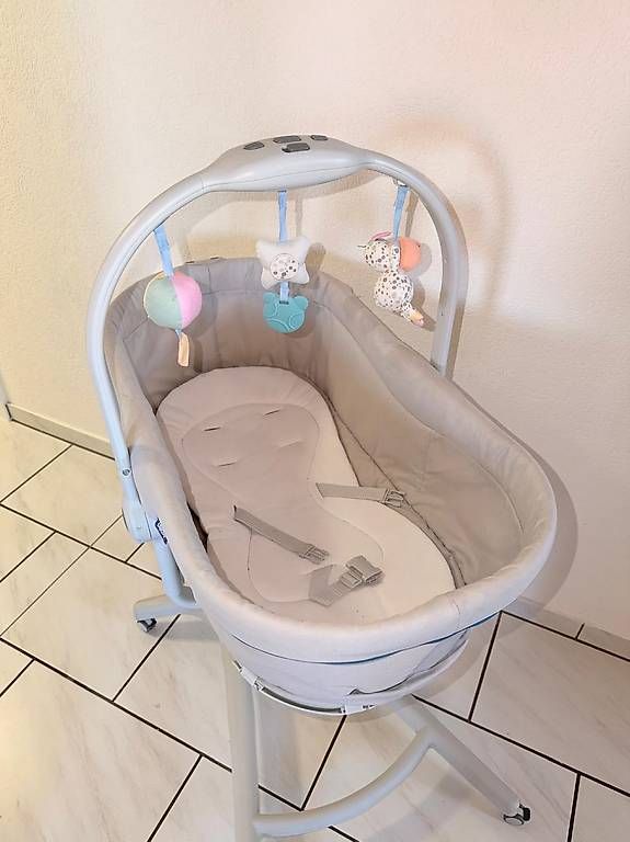 Chicco Culle: Chicco Baby Hug 4 in 1 – Nuovo (secondo la descrizione) da Leuzigen venduto da chummerli 1