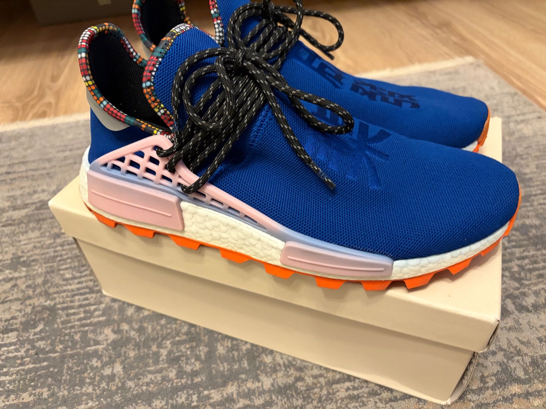 Adidas Herrenschuhe: NMD Pharrell Williams blue size 44 Eu – Gebraucht aus Lausanne von san_9d2j 1
